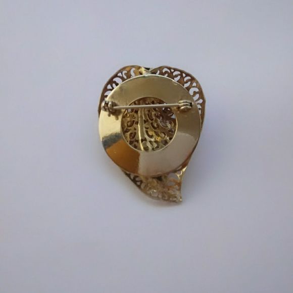 Vintage Gold Tone Filigree Leaf Brooch - Picture 3 of 3